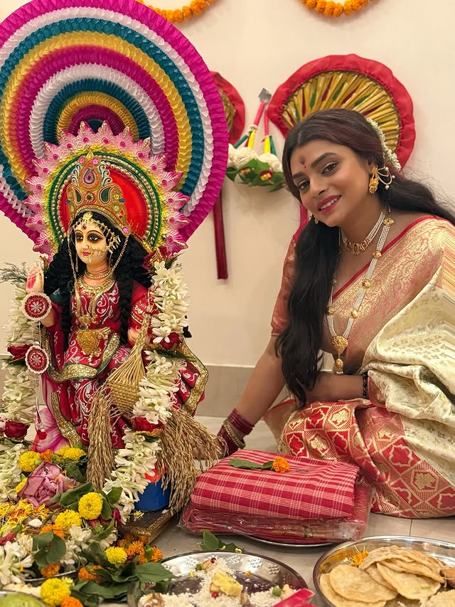 কোজাগরী লক্ষ্মী পুজো 