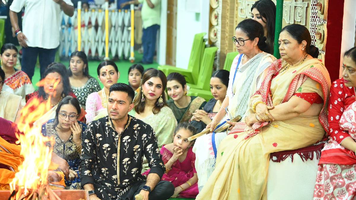 প্রতিবছরই কালীপুজো করেন মমতা বন্দ্যোপাধ্যায়