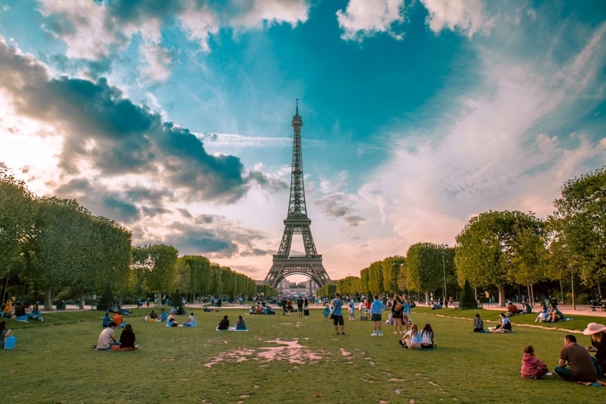 Eiffel Tower 