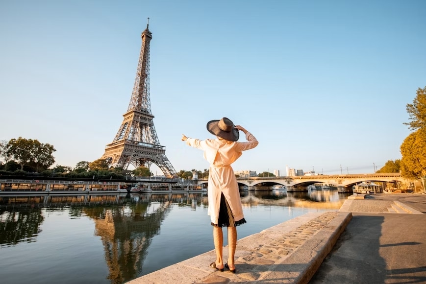 Eiffel Tower 