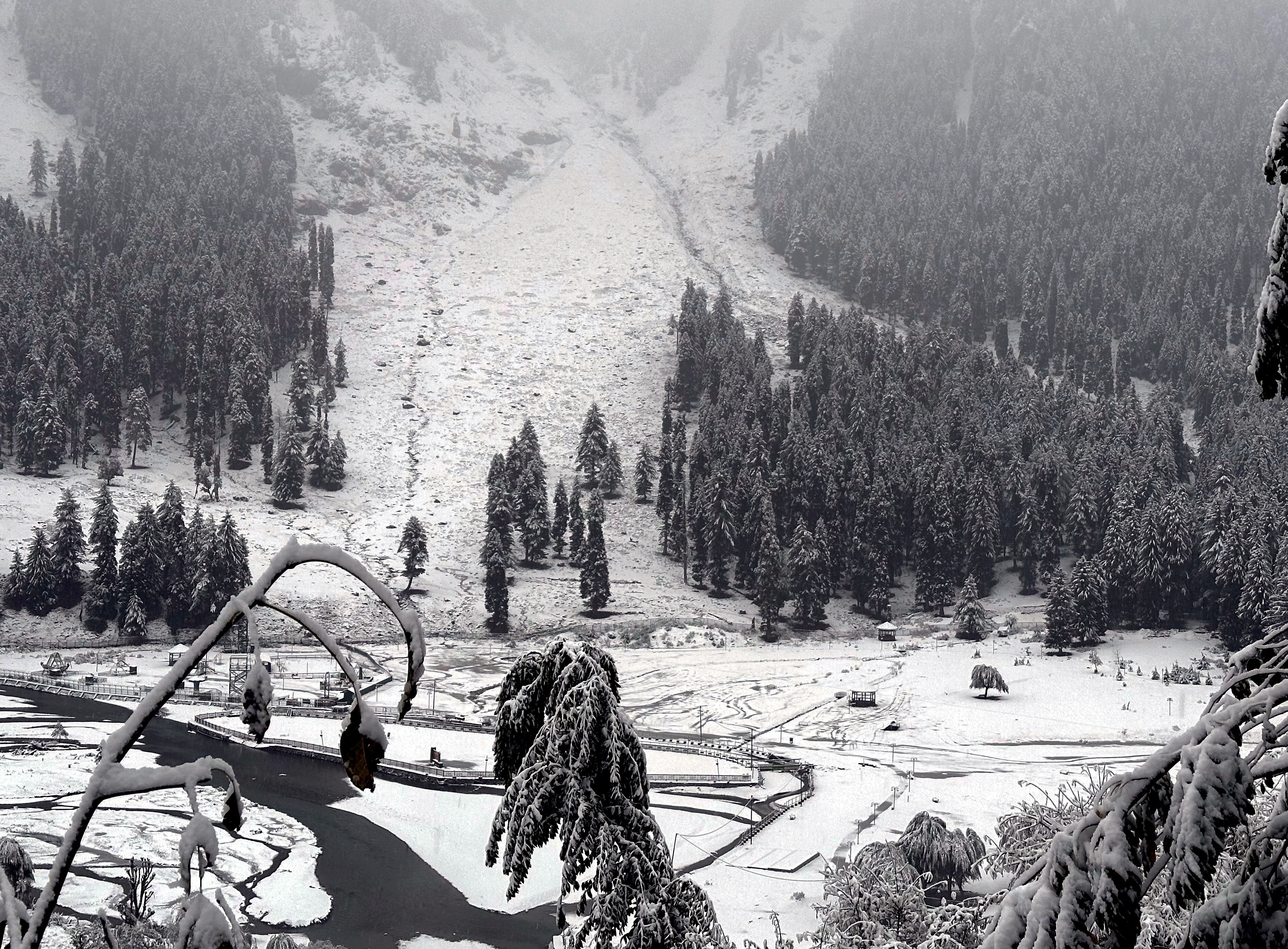 Jammu And Kashmir Snowfall 