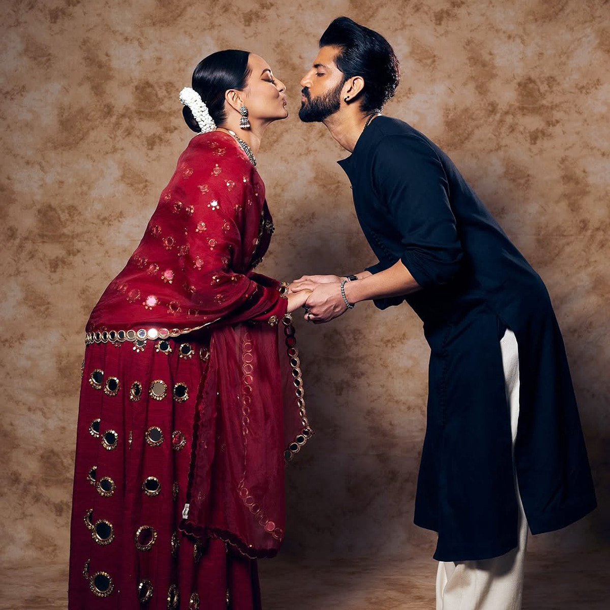 Sonakshi Sinha zaheer iqbal Sonakshi Sinha zaheer iqbal