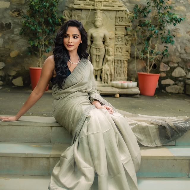 Tuhina Das Tuhina Das