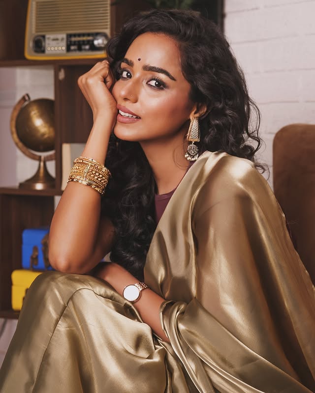 Tuhina Das Tuhina Das