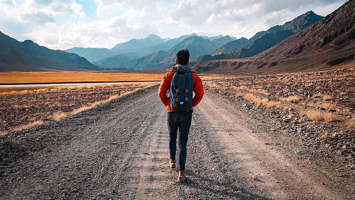 অতীত ঘাঁটবেন না