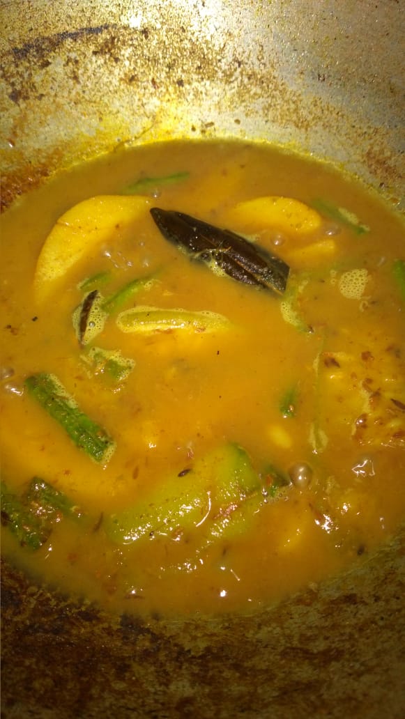 জল ঢেলে দিন