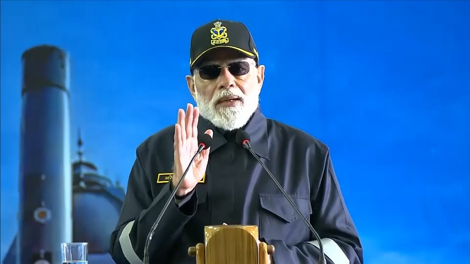 Narendra Modi In INS Vikrant 