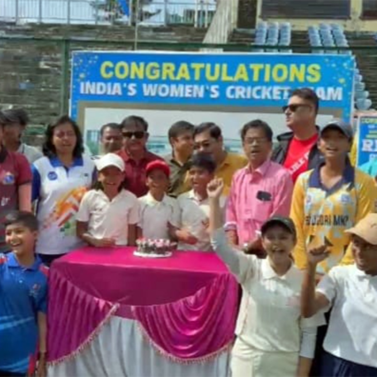 কাঞ্চনজঙ্ঘা স্টেডিয়ামে উচ্ছ্বাস