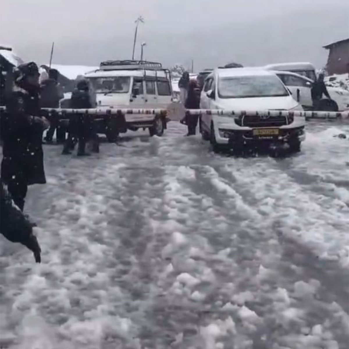 স্নো-ফল