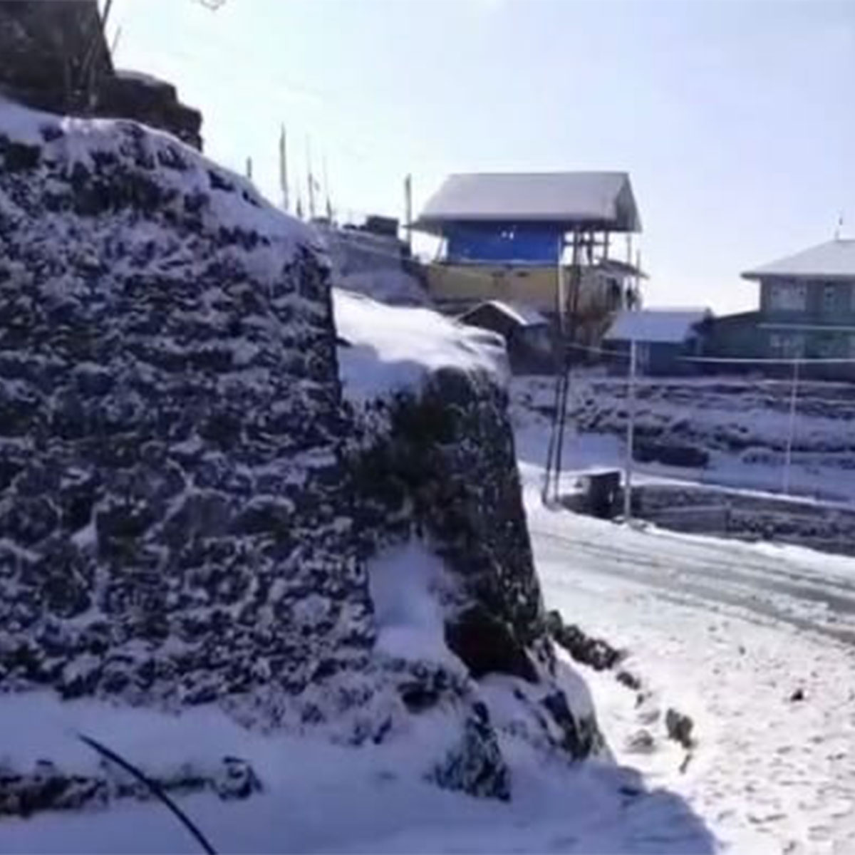 স্নো-ফল