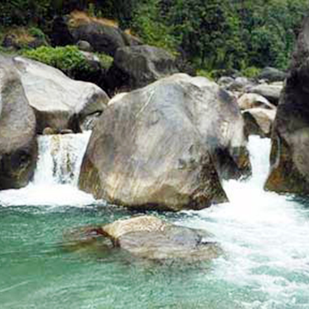 রকি আইল্যান্ড, জলপাইগুড়ি রকি আইল্যান্ড, জলপাইগুড়ি