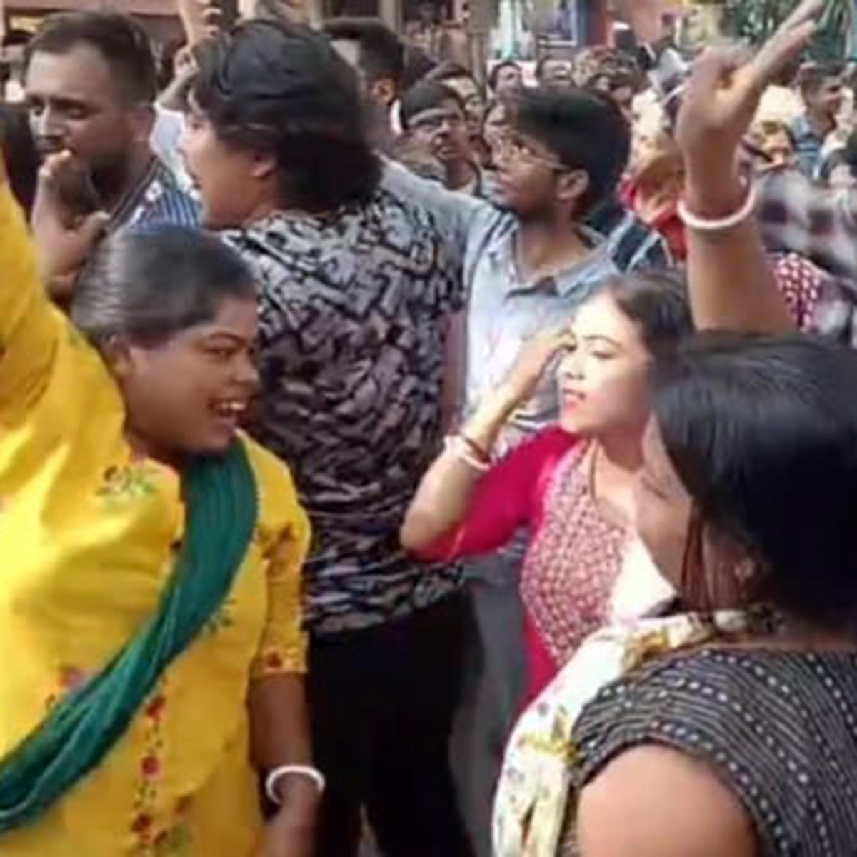 রিচা ঘোষ রিচা ঘোষ