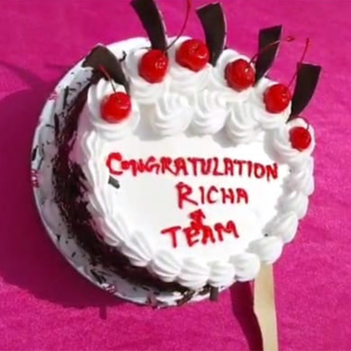 রিচার সেলিব্রেশন কেক