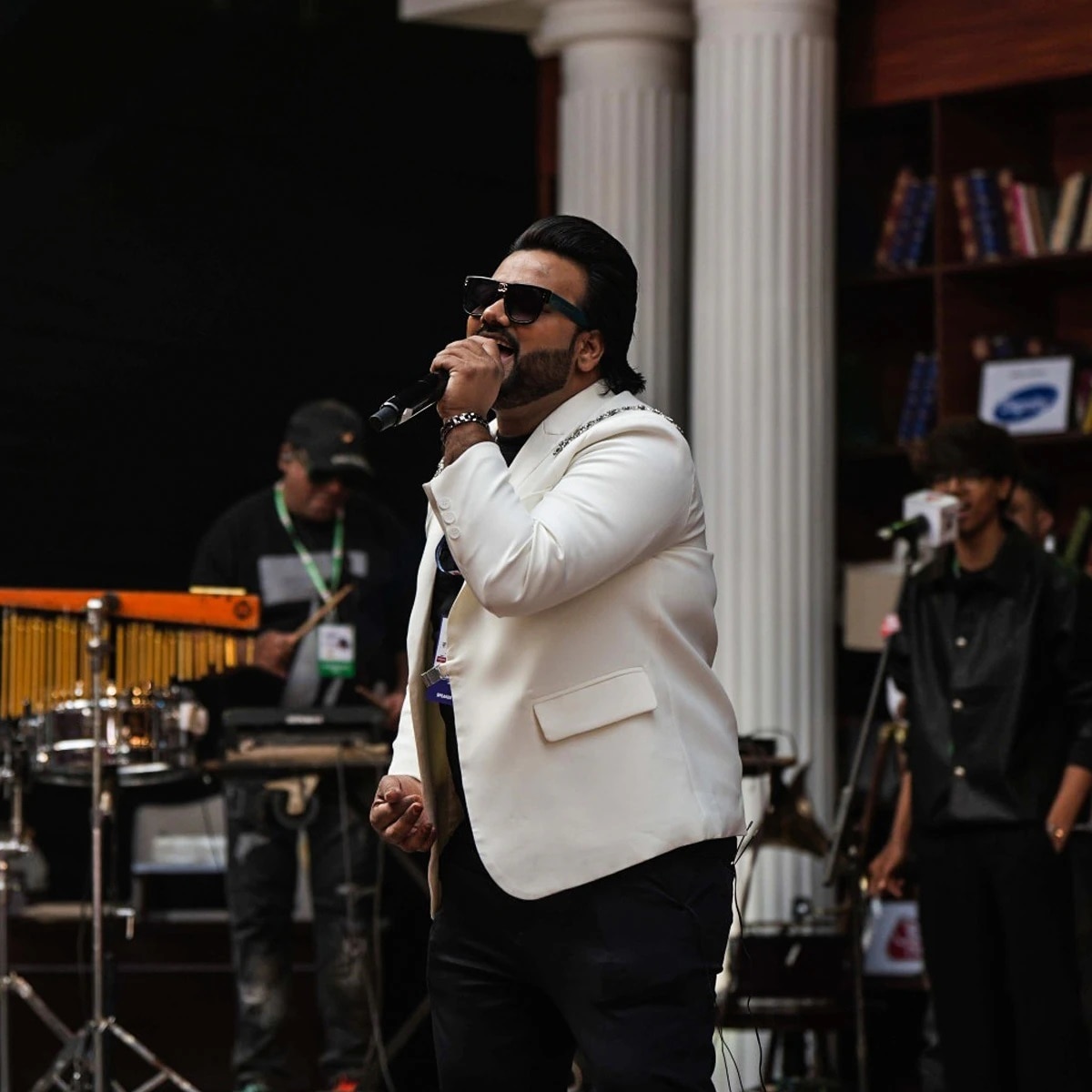 Altamash Faridi songs