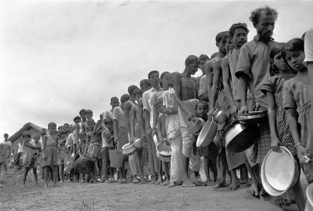  কিছু ঘটনা ফিরে দেখার অবকাশ থেকেই যাচ্ছে