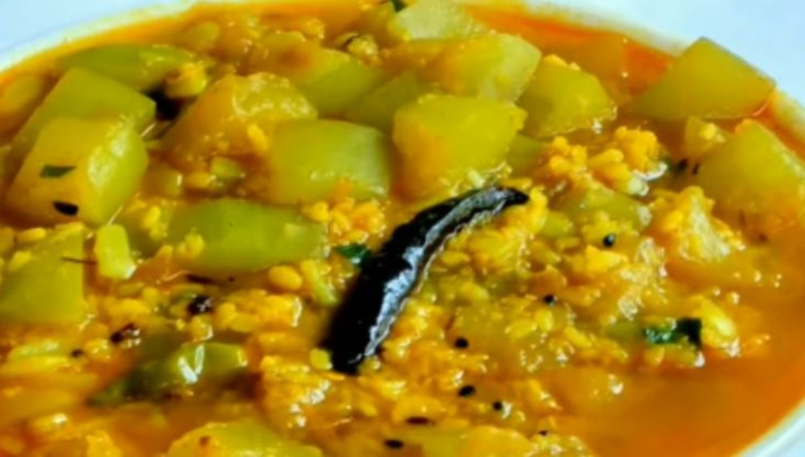 শুকনো খোলায় মুগ শুকনো খোলায় মুগ