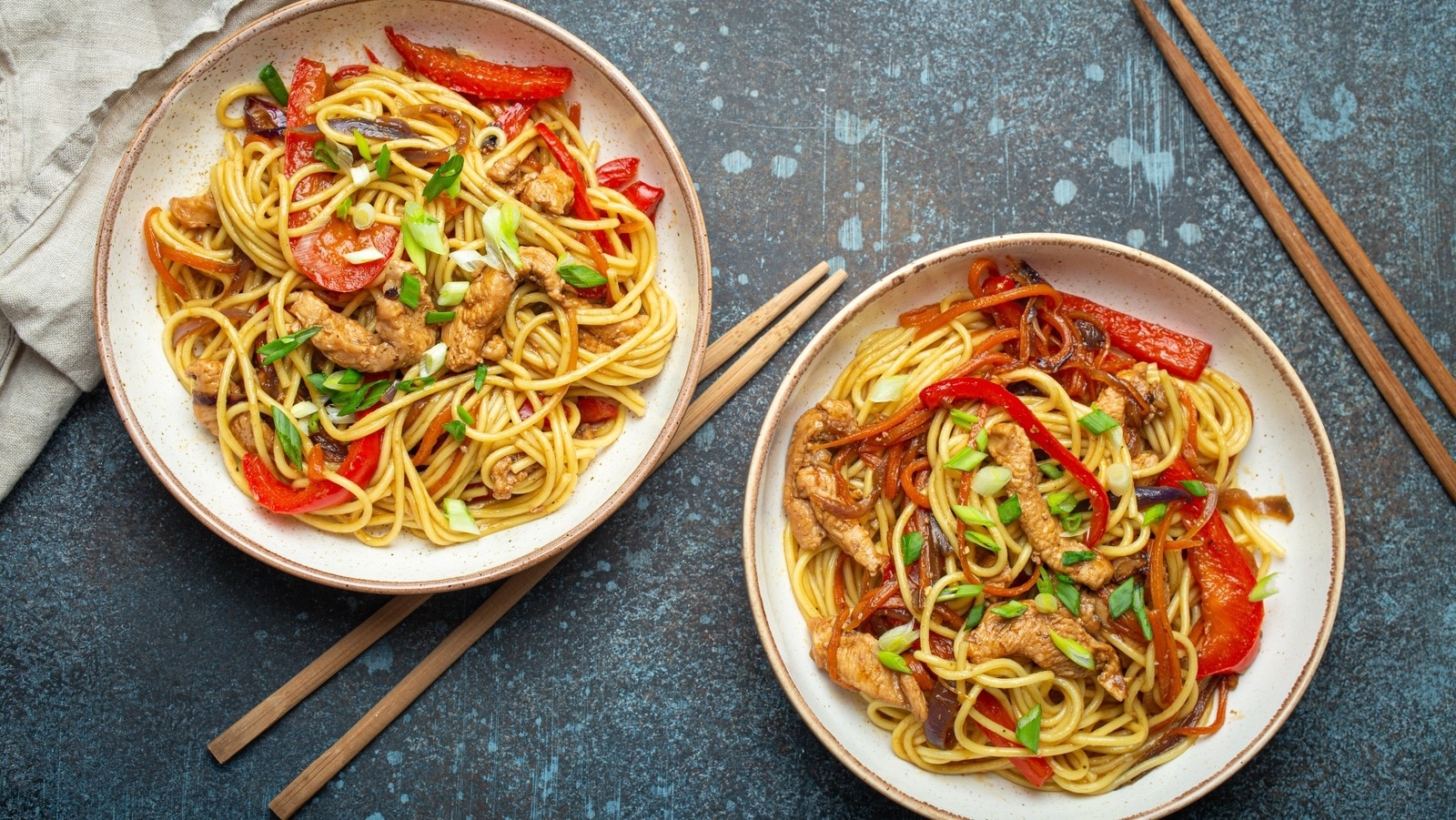 chow mein vs noodles