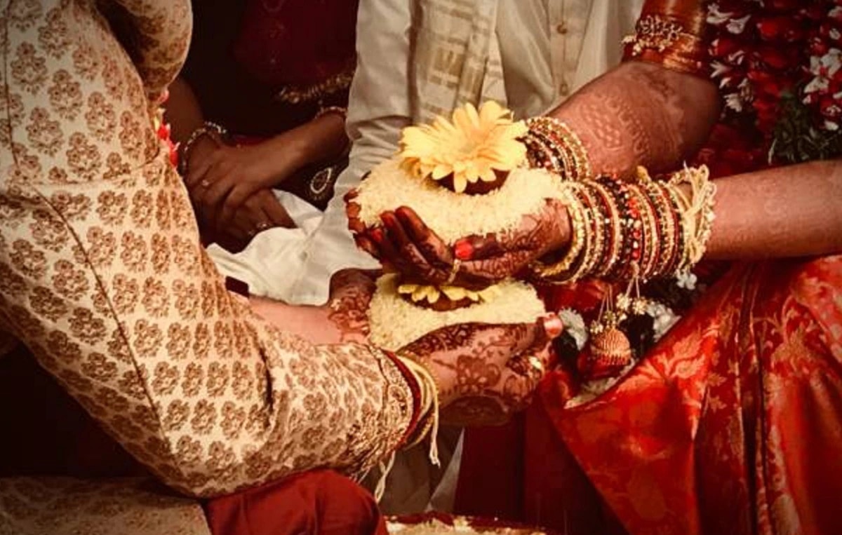 যৌন মিলনে সক্ষম হয় 