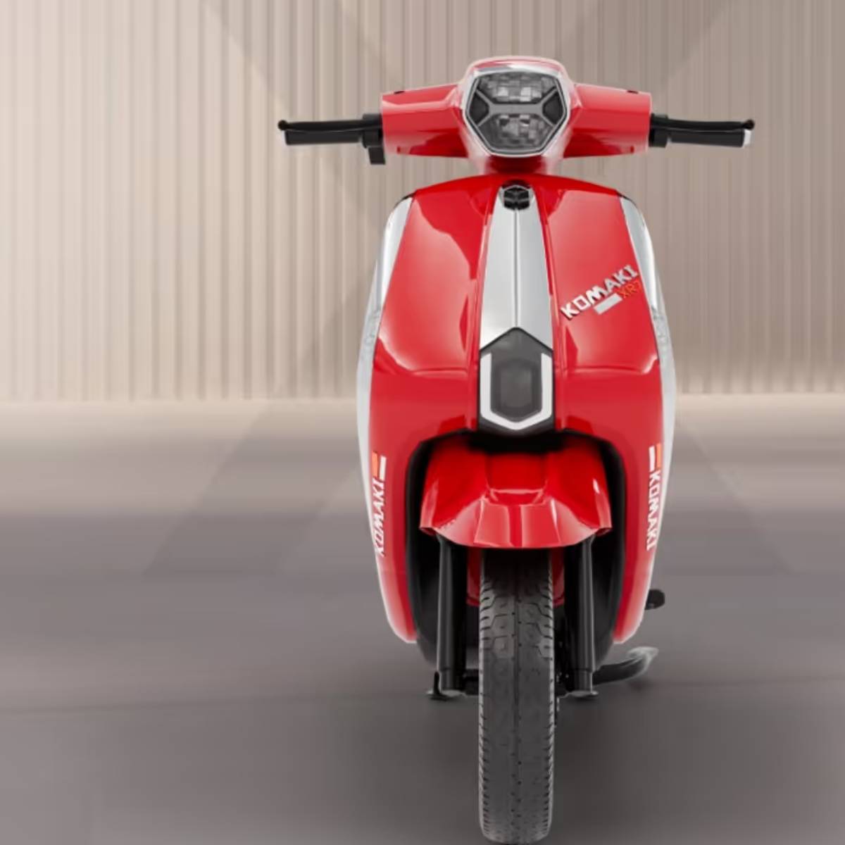 বাজাজ চেতক শক্তিশালী গতি অর্জন করেছে এবং অক্টোবরে সর্বাধিক বিক্রিত ব্র্যান্ড হিসেবে আবির্ভূত হয়েছে। মোট ২৯,৫৬৭টি ইউনিট বিক্রির মাধ্যমে, চেতকের বাজার অংশীদারিত্ব ২১.৯০%।