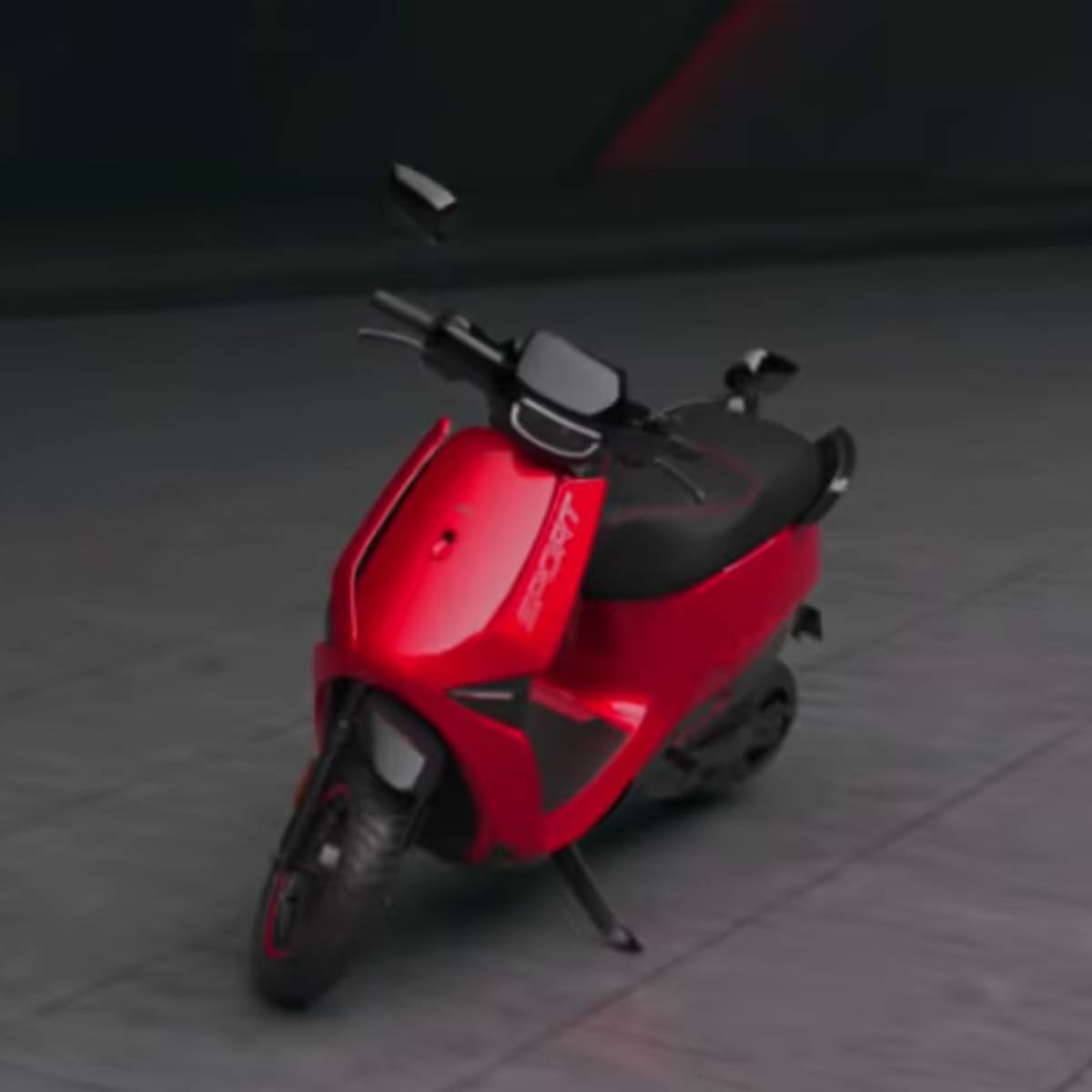 টিভিএস আইকিউব এবং অরবিটারের মোট ২৮,০০৮টি ইউনিট বিক্রি করেছে, যা দ্বিতীয় সর্বাধিক বিক্রিত ইভি ব্র্যান্ড হয়ে উঠেছে। কোম্পানির বৈদ্যুতিক দ্বি-চাকার বাজারের শেয়ার ২০.৭০% এ পৌঁছেছে।