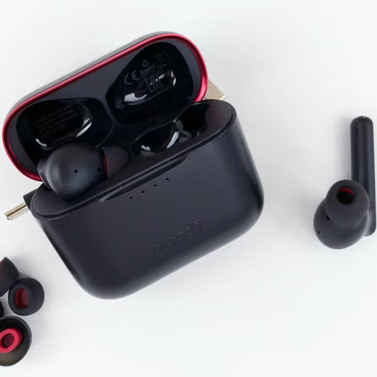 মাঝারি শব্দেও শ্রবণ সমস্যা দেখা দেয়। এই ধরনের ক্ষেত্রে, ডাক্তারের কাছে যাওয়া প্রয়োজন। মাঝারি শব্দেও শ্রবণ সমস্যা দেখা দেয়। এই ধরনের ক্ষেত্রে, ডাক্তারের কাছে যাওয়া প্রয়োজন।