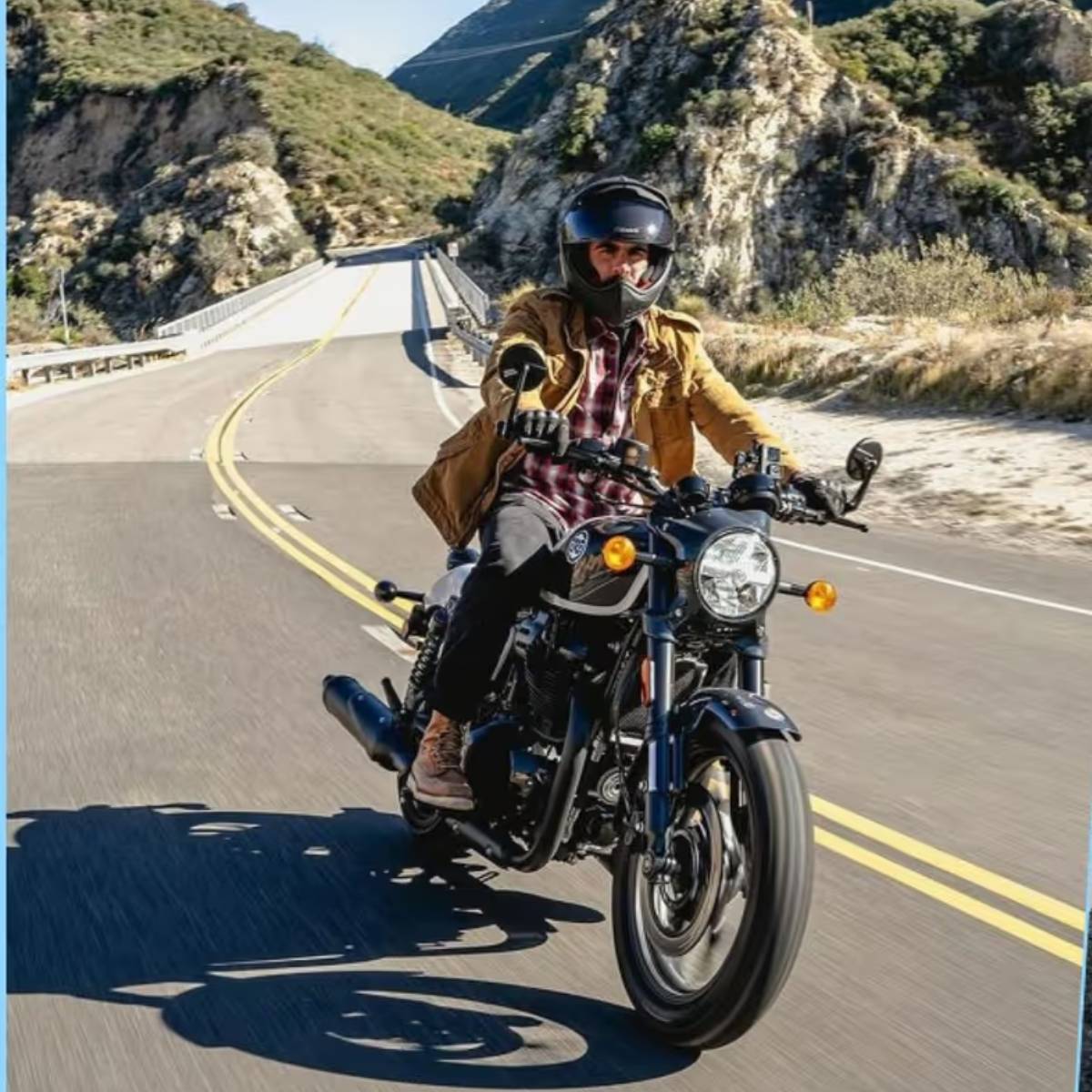 নতুন ইঞ্জিনটি নিয়েও নানা খবর শোনা যাচ্ছে। অনেকে বলছেন, রয়্যাল এনফিল্ড এই ইঞ্জিনে মাইল্ড ও ফুল হাইব্রিড প্রযুক্তি ব্যবহার করতে পারে। কারণ, এখন দুই চাকার গাড়ির জন্য BSVI ফেজ ২ আর CAFE রেগুলেশন বাধ্যতামূলক। সরকারের এই নতুন নিয়মে বাইকগুলিকে আরও পরিবেশবান্ধব ক