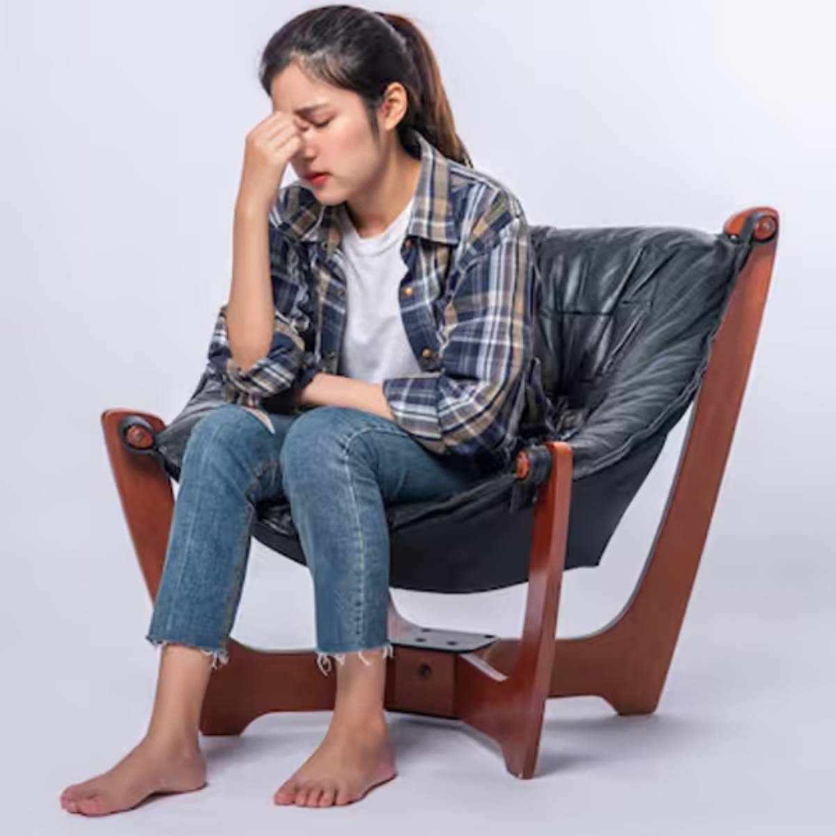 মহিলাদের মধ্যেও ক্যান্সারের ঘটনা দিন দিন বৃদ্ধি পাচ্ছে। তাই আজ আমরা আপনাকে মহিলাদের ক্যান্সারের কিছু লক্ষণ সম্পর্কে বলব যা কখনই উপেক্ষা করা উচিত নয়।