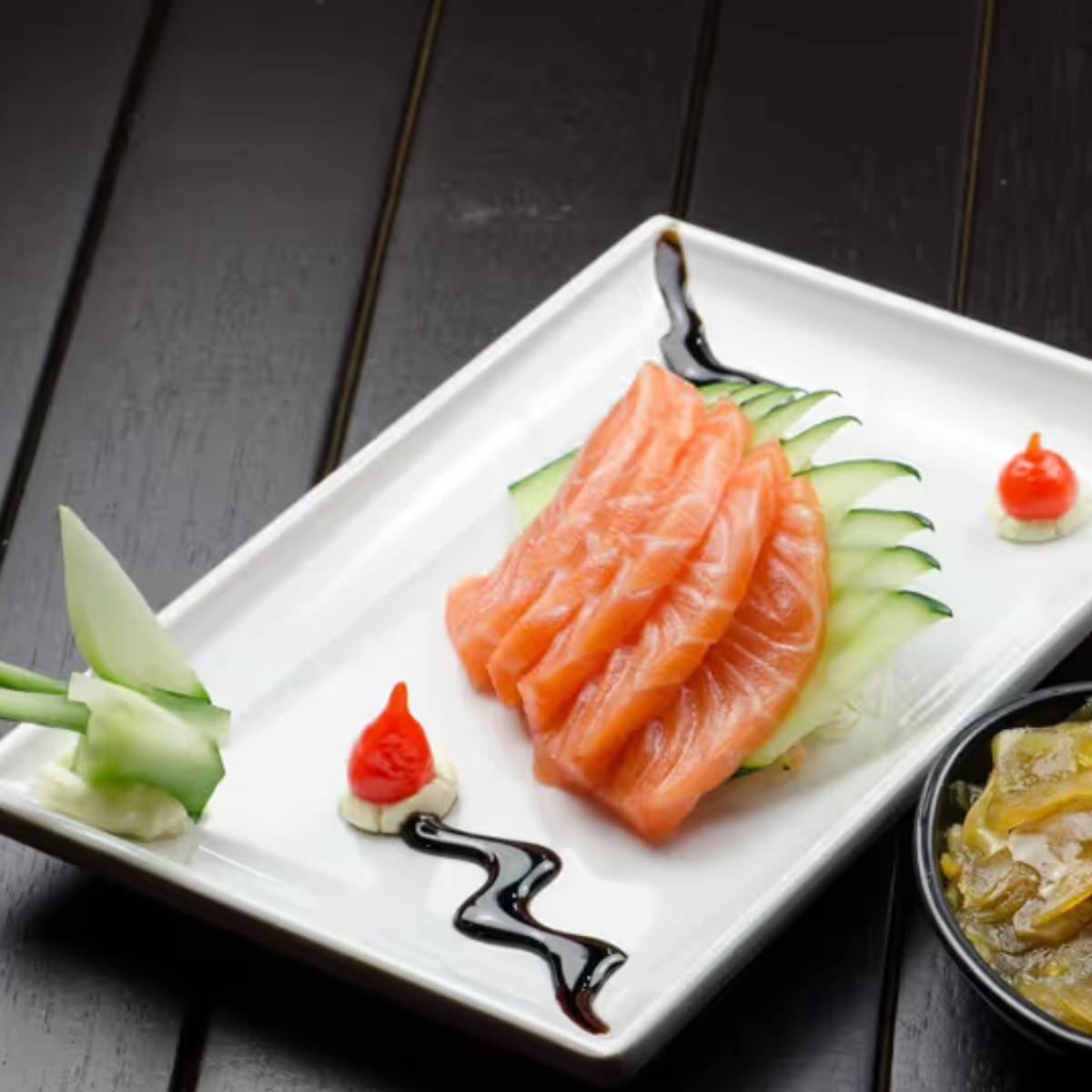 প্রোটিনের পাশাপাশি, মাছে প্রচুর পরিমাণে ওমেগা-৩ ফ্যাটি অ্যাসিড থাকে। এই ফ্যাটগুলি হৃদরোগ, মস্তিষ্কের স্বাস্থ্য, মেজাজ উন্নত করতে এবং শরীরের প্রদাহ কমাতে সাহায্য করে। প্রোটিনের পাশাপাশি, মাছে প্রচুর পরিমাণে ওমেগা-৩ ফ্যাটি অ্যাসিড থাকে। এই ফ্যাটগুলি হৃদরোগ, মস্তিষ্কের স্বাস্থ্য, মেজাজ উন্নত করতে এবং শরীরের প্রদাহ কমাতে সাহায্য করে।