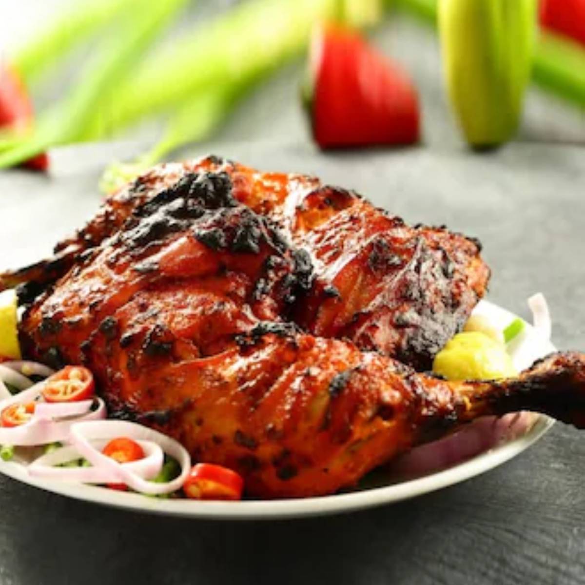 উভয়েরই নিজস্ব উপকারিতা রয়েছে। মুরগির মাংস একটি সহজলভ্য চর্বিহীন প্রোটিন যার মধ্যে আয়রন এবং জিঙ্কও থাকে। অন্যদিকে, মাছে ওমেগা-৩ ফ্যাটি অ্যাসিড এবং খনিজ থাকে যা মুরগিতে থাকে না। অতএব, আপনার খাদ্যতালিকায় উভয়ই অন্তর্ভুক্ত করা ভাল। উভয়েরই নিজস্ব উপকারিতা রয়েছে। মুরগির মাংস একটি সহজলভ্য চর্বিহীন প্রোটিন যার মধ্যে আয়রন এবং জিঙ্কও থাকে। অন্যদিকে, মাছে ওমেগা-৩ ফ্যাটি অ্যাসিড এবং খনিজ থাকে যা মুরগিতে থাকে না। অতএব, আপনার খাদ্যতালিকায় উভয়ই অন্তর্ভুক্ত করা ভাল।