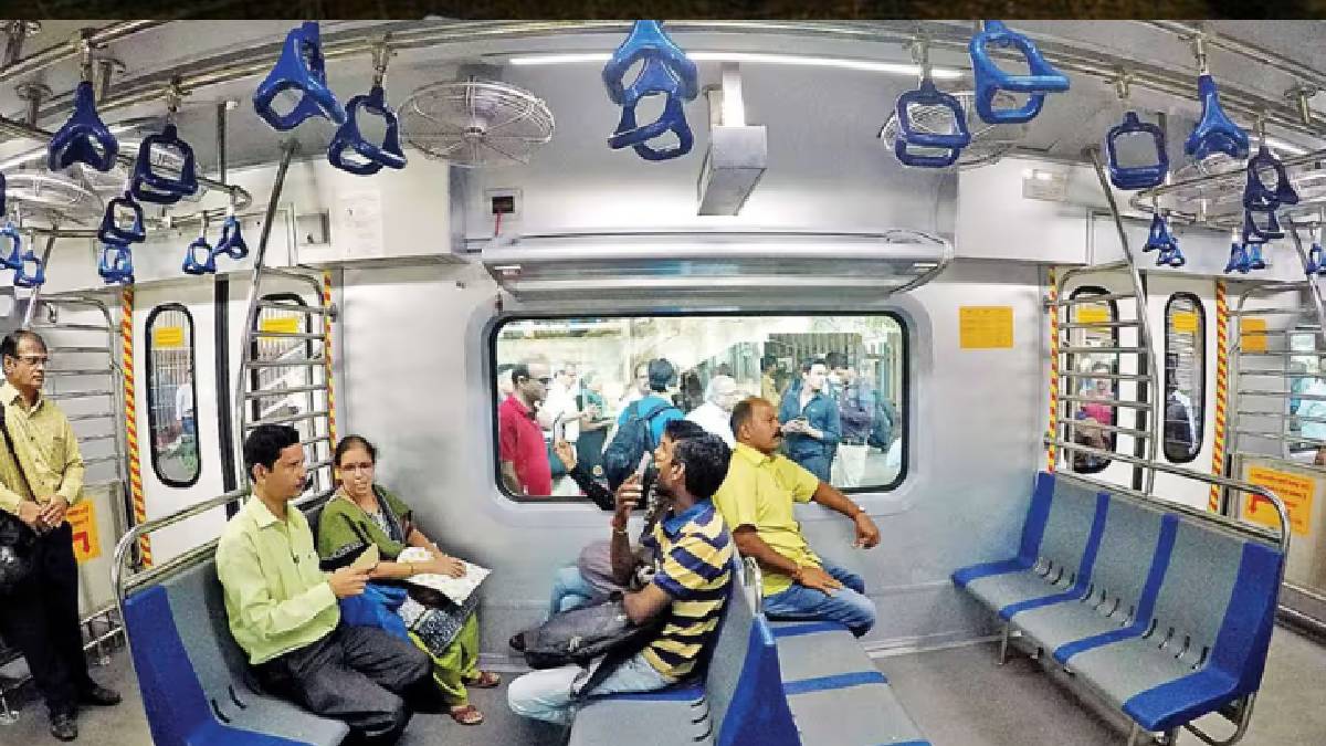 বেশি যাত্রী হচ্ছে