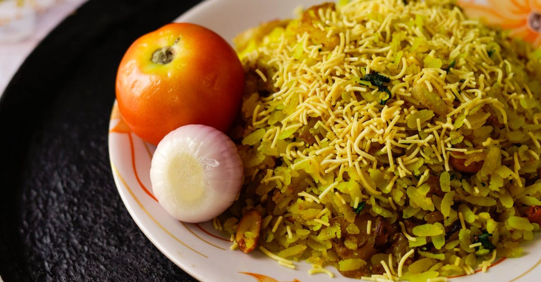 ভিজিয়ে রাখা চিড়ে ভিজিয়ে রাখা চিড়ে