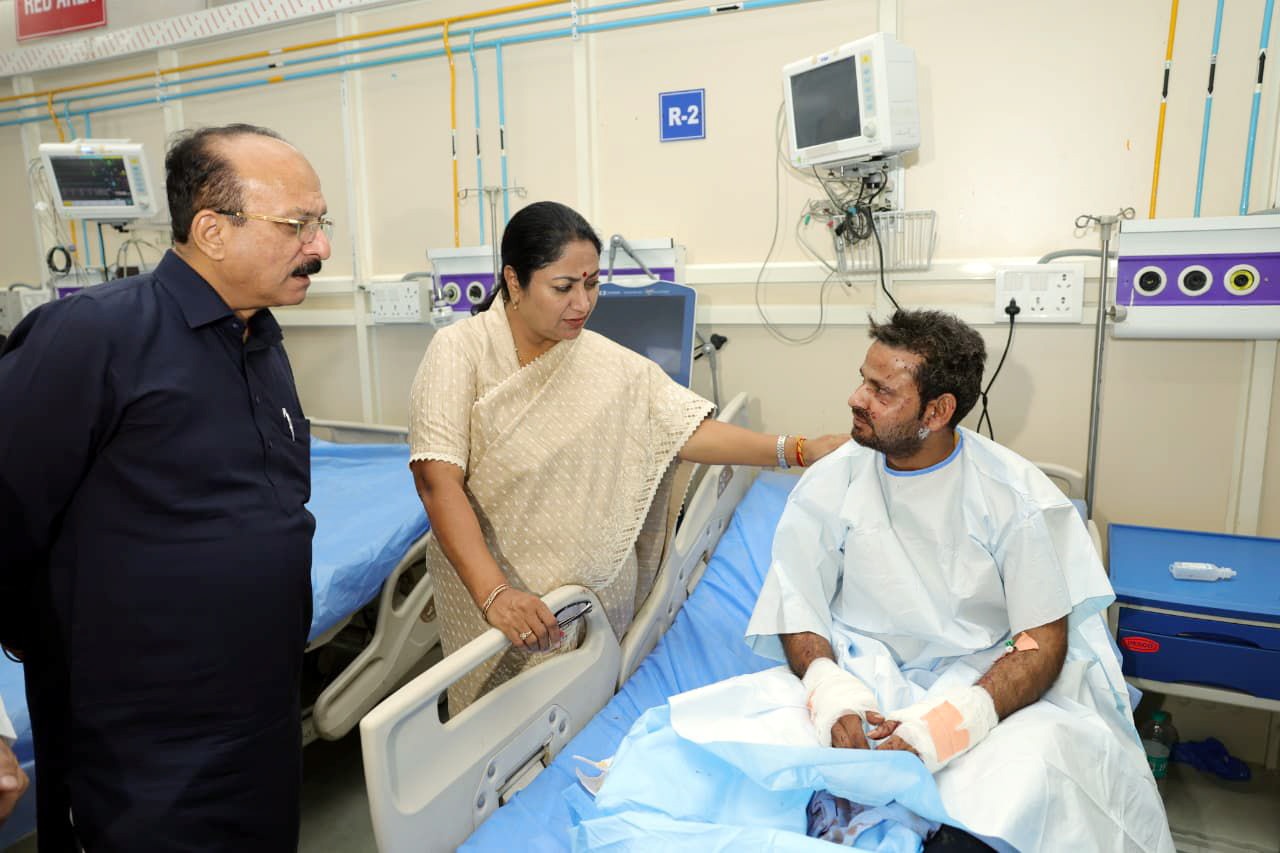 জামিয়া থেকে জেল জামিয়া থেকে জেল