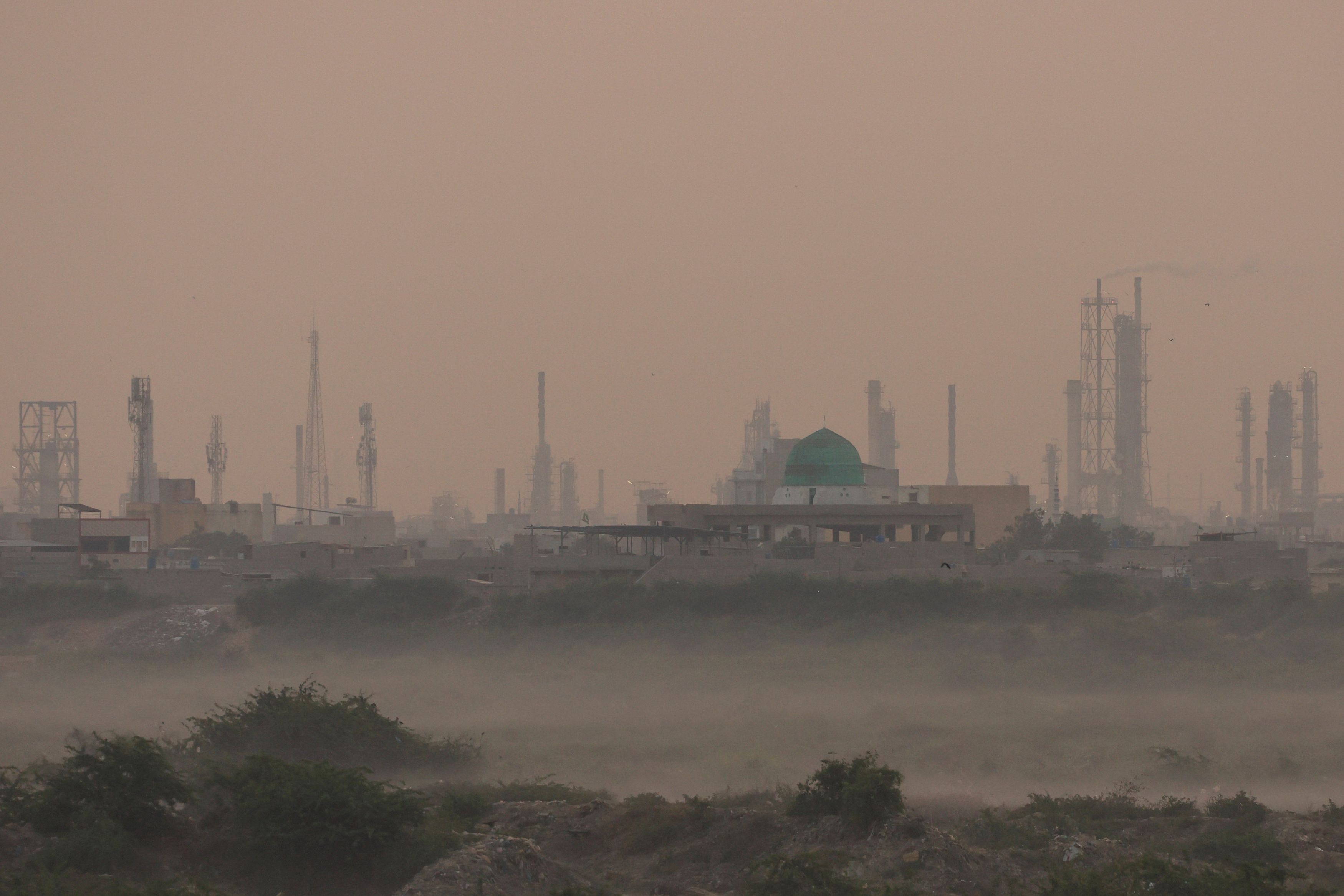 মানুষের মনের উপরেও প্রভাব ফেলছে