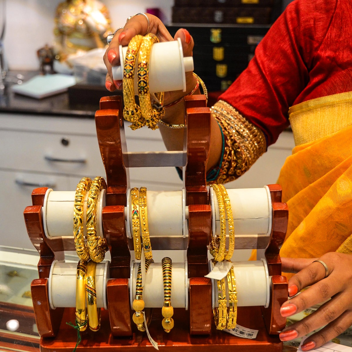 Wedding season gold price
