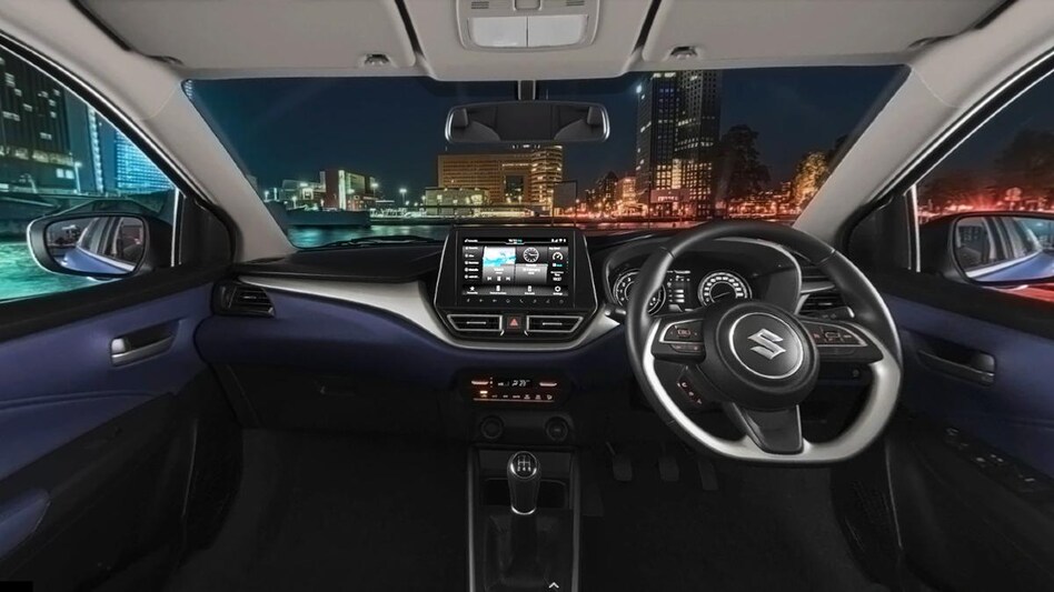 ভারতে সমস্ত গাড়ির স্টিয়ারিং হুইল থাকে ডানদিকে