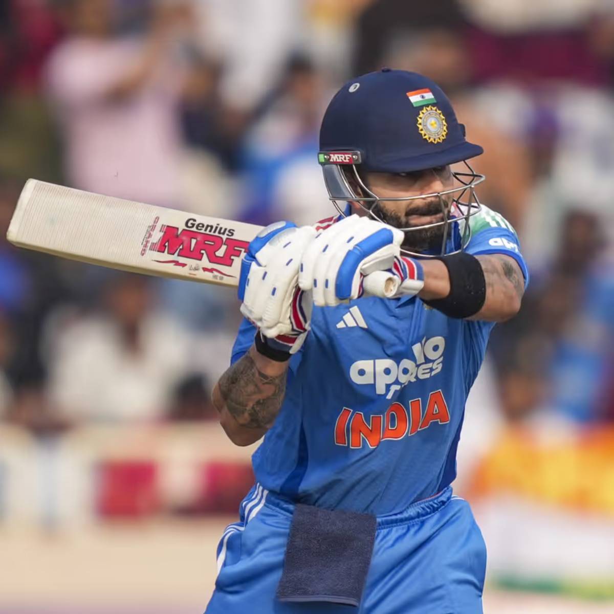 আইপিএল ম্যাচ চলাকালীন তাকে বেশ কয়েকবার দলের জন্য উল্লাস করতে দেখা গেছে।