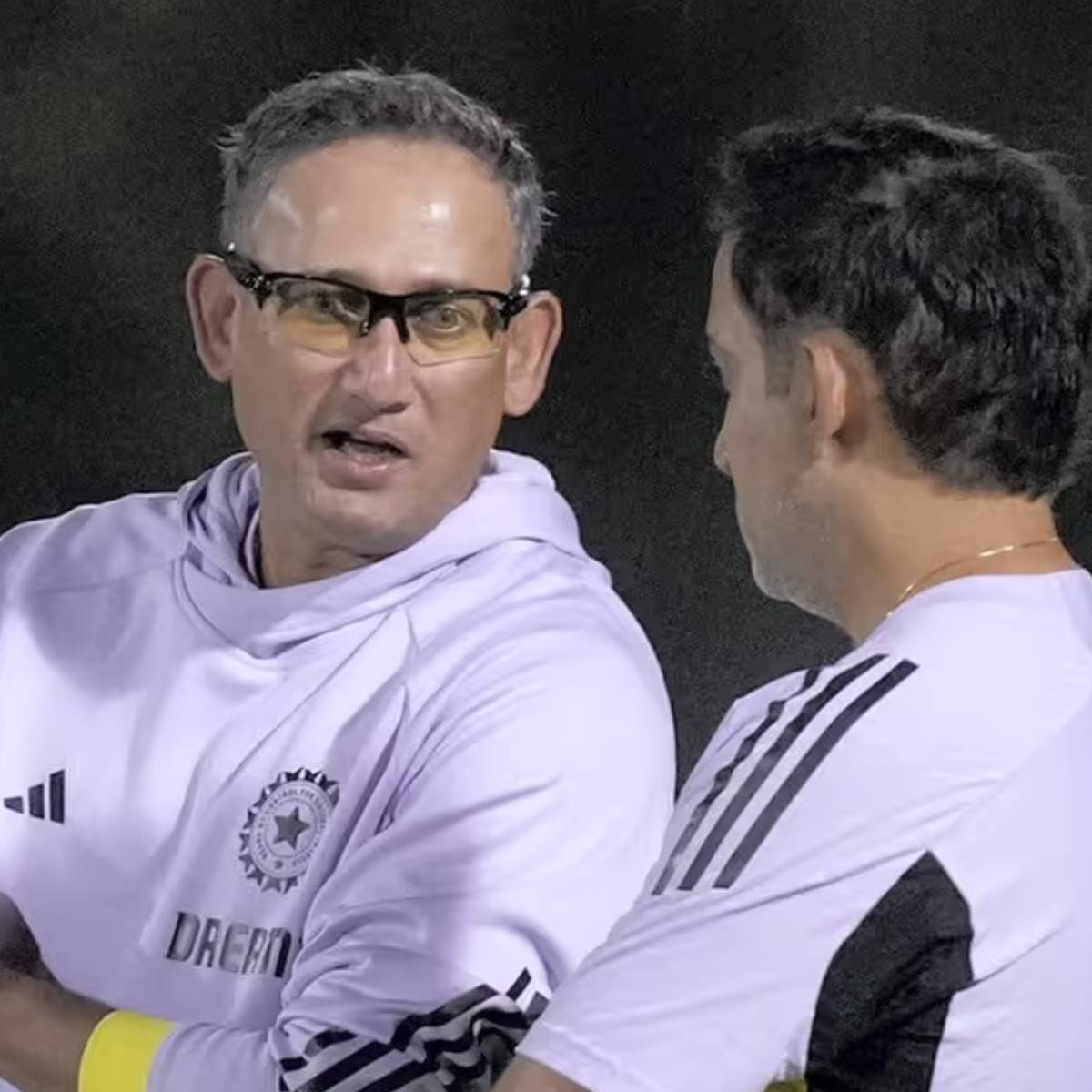 আগরকরের নামে একটি রেকর্ড আছে, যা আজও অক্ষুণ্ণ, যা কোনও ভারতীয় ভাঙতে পারেনি।