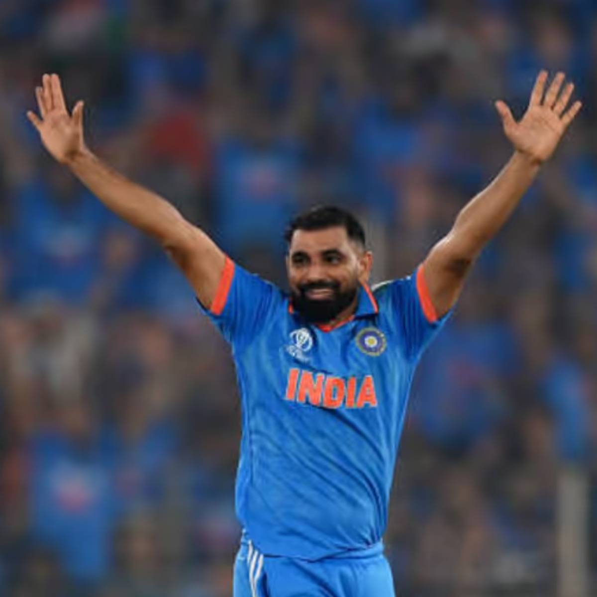 ভাজ্জি আরও বলেন, 'ভারতীয় দলে ভালো বোলার ছিল, কিন্তু ধীরে ধীরে তাদের দল থেকে বাদ দেওয়া হয়েছে। বুমরাহ ছাড়াও ভারতের বোলিং সম্পূর্ণ বদলে গেছে। বুমরা ছাড়াও আমাদের কীভাবে ম্যাচ জিততে হয় তা শিখতে হবে।'