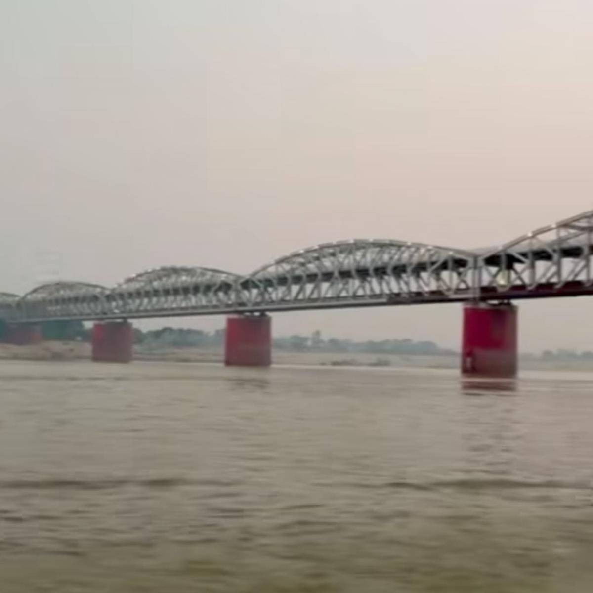 ইনস্টাগ্রামে শেয়ার করা এই ছবি ও ভিডিওতে প্রচুর ভক্ত কমেন্ট করেছে। ইনস্টাগ্রামে শেয়ার করা এই ছবি ও ভিডিওতে প্রচুর ভক্ত কমেন্ট করেছে।