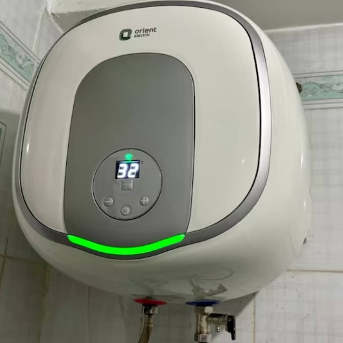 ওরিয়েন্টের অরা র্যাপিড প্রো গিজারটিও এই বাজেটের মধ্যে পড়ে। এর ৫-লিটার ভেরিয়েন্টের দাম ৩,৩৯৯ টাকা, যেখানে ৩-লিটর ভেরিয়েন্টের দাম ২,৫৪৯ টাকা। (ছবি: ওরিয়েন্ট) ওরিয়েন্টের অরা র্যাপিড প্রো গিজারটিও এই বাজেটের মধ্যে পড়ে। এর ৫-লিটার ভেরিয়েন্টের দাম ৩,৩৯৯ টাকা, যেখানে ৩-লিটর ভেরিয়েন্টের দাম ২,৫৪৯ টাকা। (ছবি: ওরিয়েন্ট)