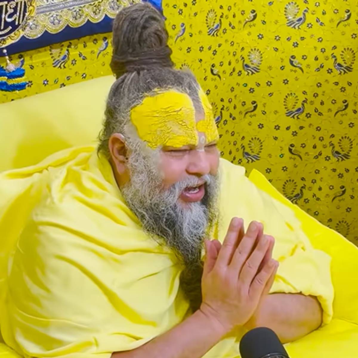 প্রেমানন্দ মহারাজ একবার তাঁর ধর্মোপদেশে ব্যাখ্যা করেছিলেন যে পেঁয়াজ এবং রসুন খারাপ নয়। ঠিক যেমন আলু চাষ করা হয়, পেঁয়াজ এবং রসুনও একইভাবে চাষ করা হয়। প্রেমানন্দ মহারাজ একবার তাঁর ধর্মোপদেশে ব্যাখ্যা করেছিলেন যে পেঁয়াজ এবং রসুন খারাপ নয়। ঠিক যেমন আলু চাষ করা হয়, পেঁয়াজ এবং রসুনও একইভাবে চাষ করা হয়।