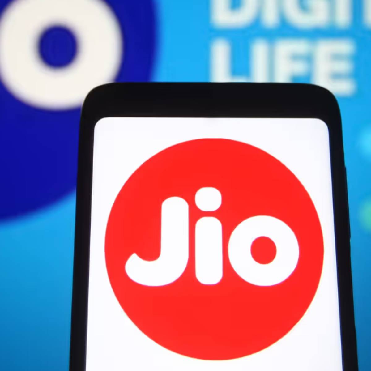 এমন পরিস্থিতিতে, কোম্পানি কিছু মূল্যবান পরিকল্পনা অফার করে, যা আপনি আপনার সিম সক্রিয় রাখার জন্য কিনতে পারেন। এমন পরিস্থিতিতে, কোম্পানি কিছু মূল্যবান পরিকল্পনা অফার করে, যা আপনি আপনার সিম সক্রিয় রাখার জন্য কিনতে পারেন।