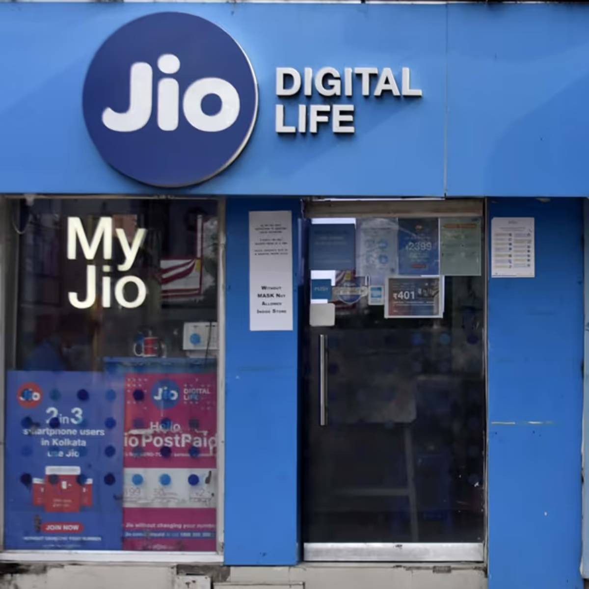 যদি আপনি লঞ্চ পিরিয়ডের জন্য একটি প্ল্যান চান, তাহলে আপনি ১৭৪৮ টাকার প্ল্যানটি চেষ্টা করে দেখতে পারেন। এই প্ল্যানটির মেয়াদ ৩৩৬ দিন। যদি আপনি লঞ্চ পিরিয়ডের জন্য একটি প্ল্যান চান, তাহলে আপনি ১৭৪৮ টাকার প্ল্যানটি চেষ্টা করে দেখতে পারেন। এই প্ল্যানটির মেয়াদ ৩৩৬ দিন।