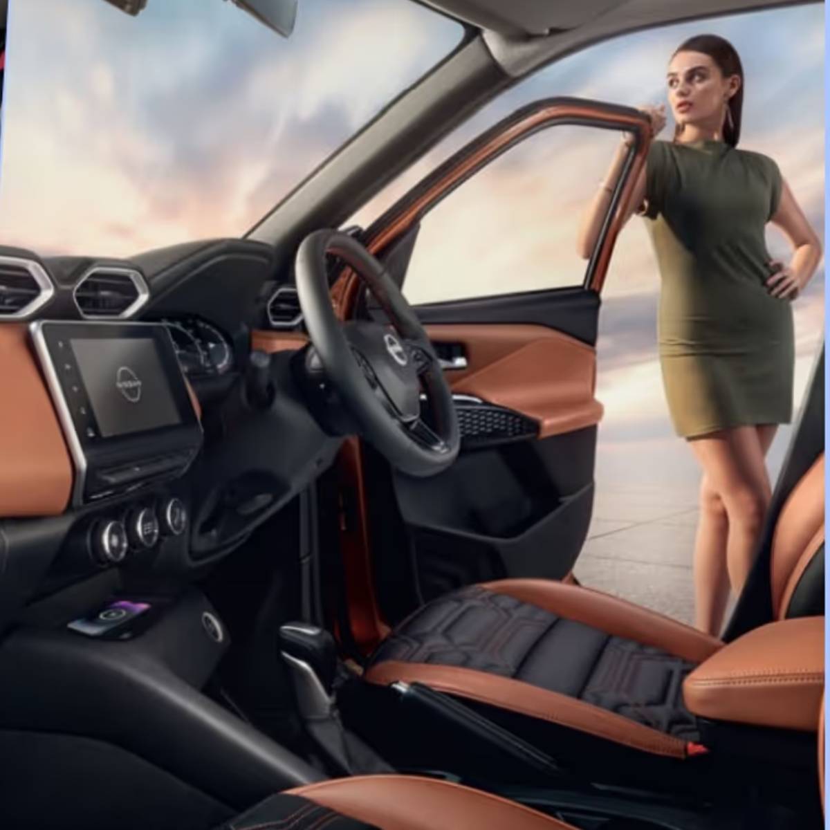 পেট্রোল এবং ডিজেলের দাম ক্রমাগত বৃদ্ধি পাচ্ছে, এর সঙ্গে পাল্লা দিতে ভারতীয় গাড়ি ক্রেতারা এখন কিছুটা কম দামের ও জ্বালানি সাশ্রয়ী গাড়ির দিকে নজর দিচ্ছেন।