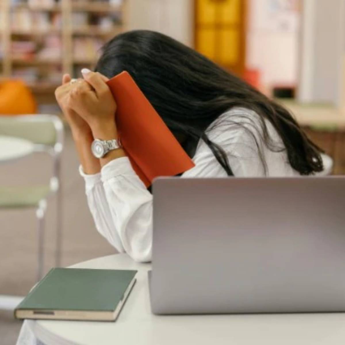 কিন্তু এর আগে, শিক্ষার্থীদের বুঝতে হবে যে কেবল কোনও বিষয়ে জ্ঞান থাকলেই তারা নম্বর পাবে না।