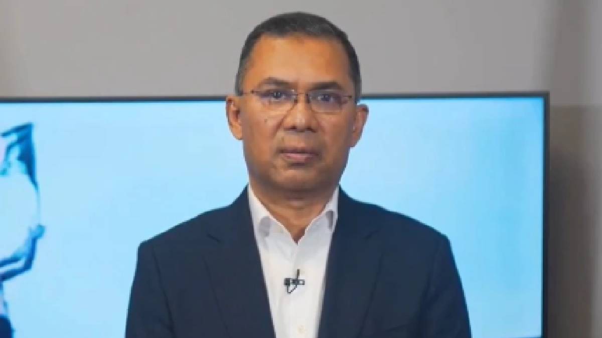 ২০০৭ সালে হয় যাত্রাভঙ্গ