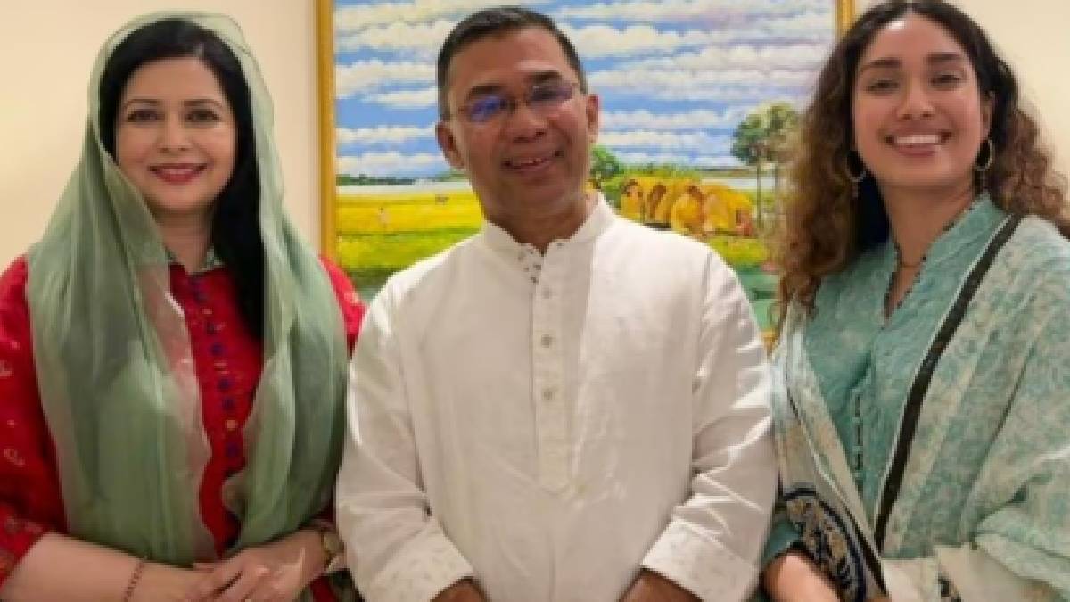 ঢাকা রেসিডেন্সিয়াল মডেল কলেজ থেকে মাধ্যমিক পাশ করেন