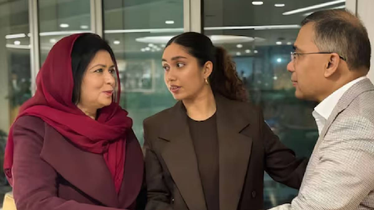 তাঁর জন্ম হয় ২০ নভেম্বর ১৯৬৫ সালে