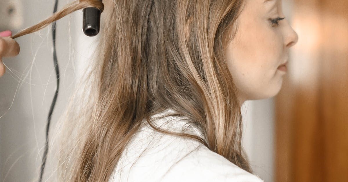  একদিন তেল ম্যাসাজ করুন