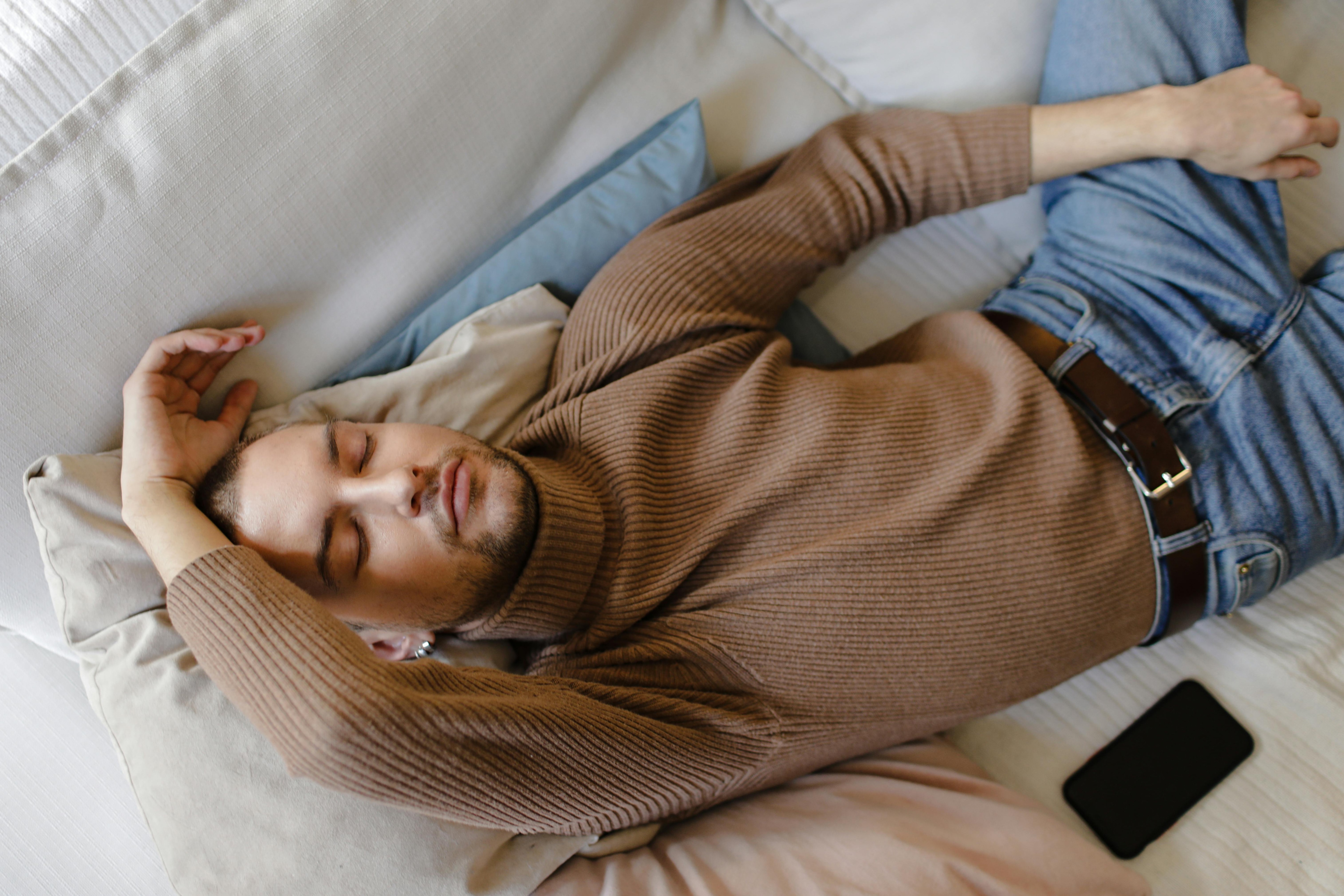 টাইট করে বেল্ট পরতে বারণ করেন টাইট করে বেল্ট পরতে বারণ করেন